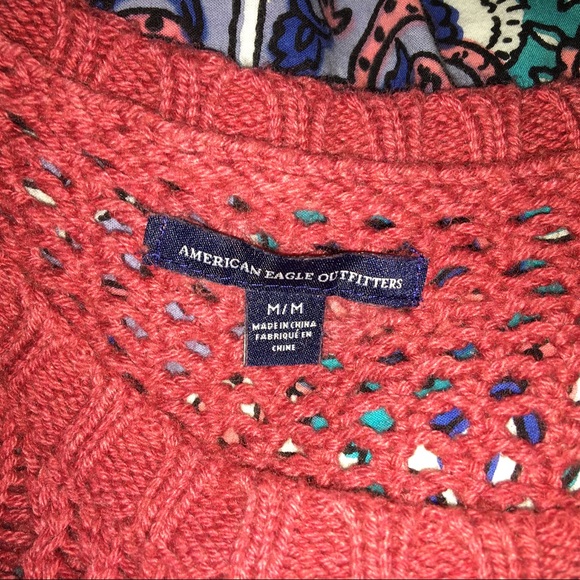 Pink sweater from American Eagle - Picture 3 of 3